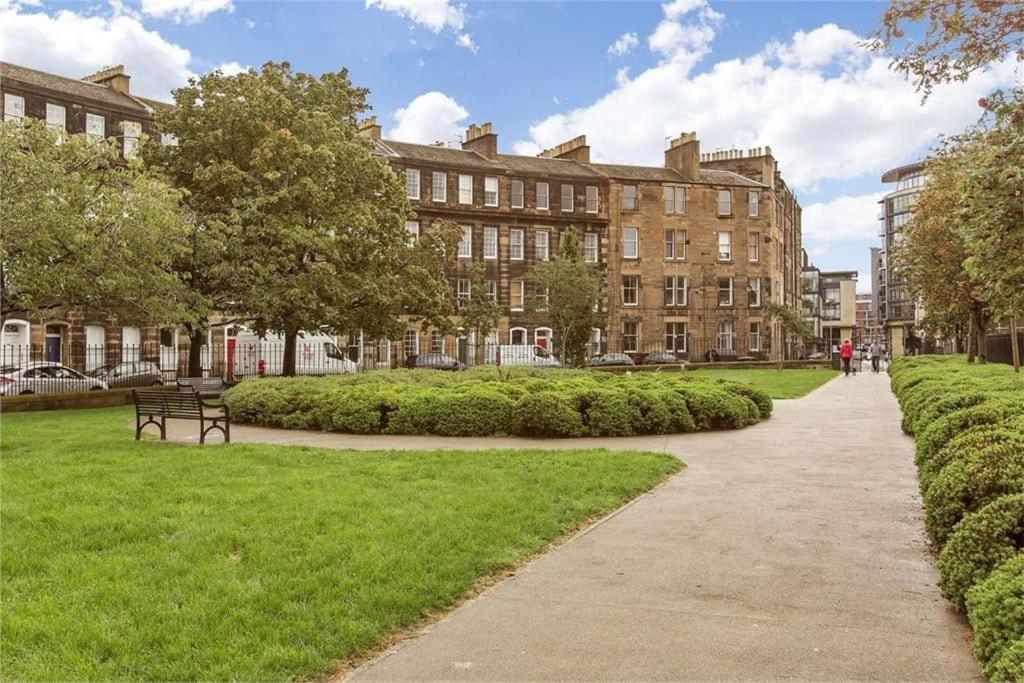 Apartamento 1 Bedrooms Flat In Haymarket, Heart Of Flat Sleeps 4 , Edimburgo