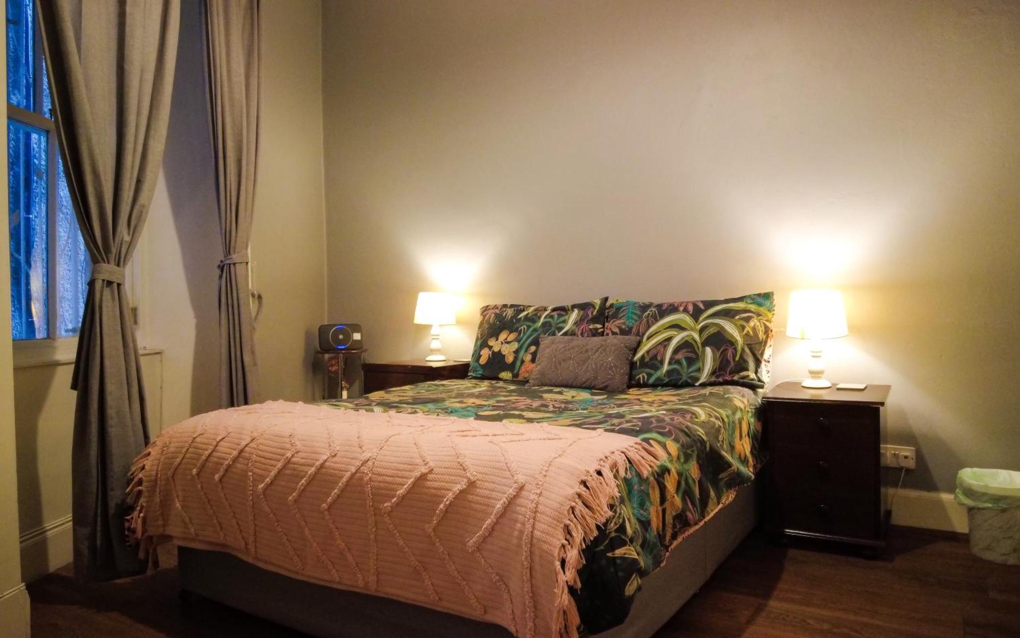 1 Bedrooms Flat In Haymarket, Heart Of Flat Sleeps 4 , Apartamento