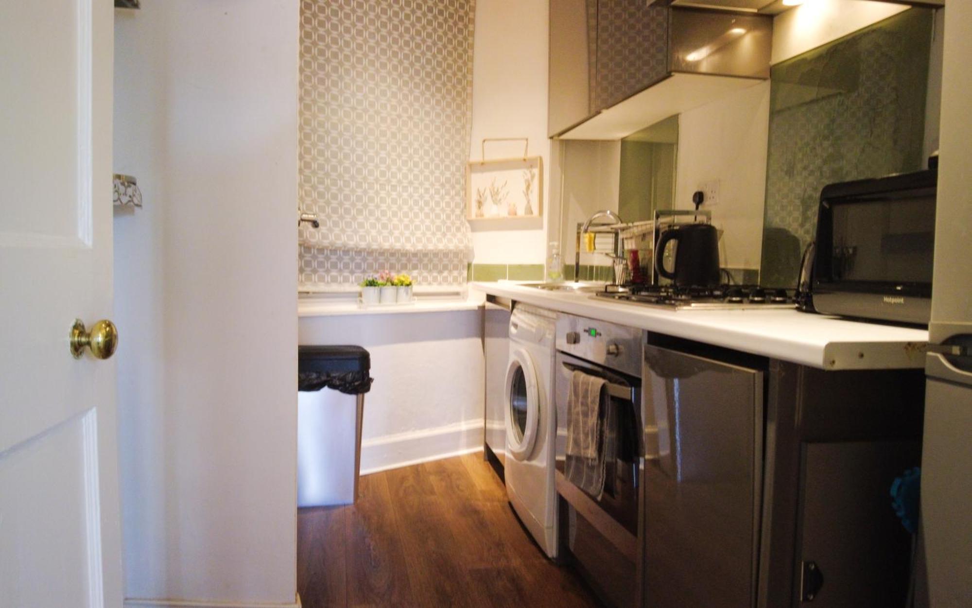 1 Bedrooms Flat In Haymarket, Heart Of Flat Sleeps 4 , Apartamento *